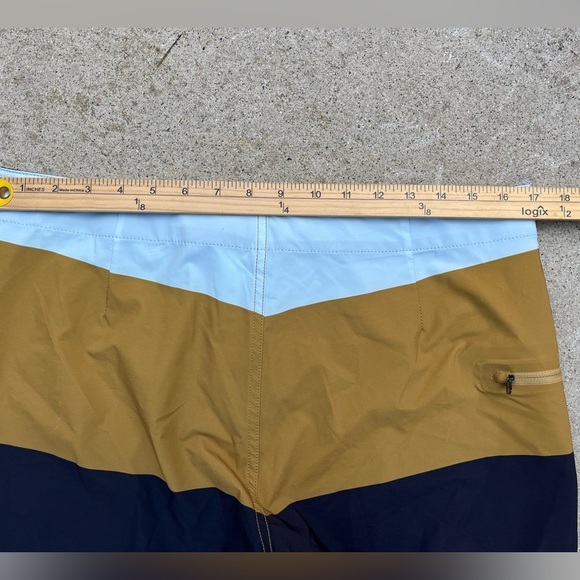 Men's Dark Seas Board Shorts Multicolor 32 Surf Beach Shred Swim Zip Tropical - Picture 10 of 13